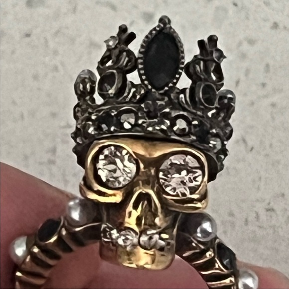 Alexander McQueen Queen Ring - Picture 7 of 15